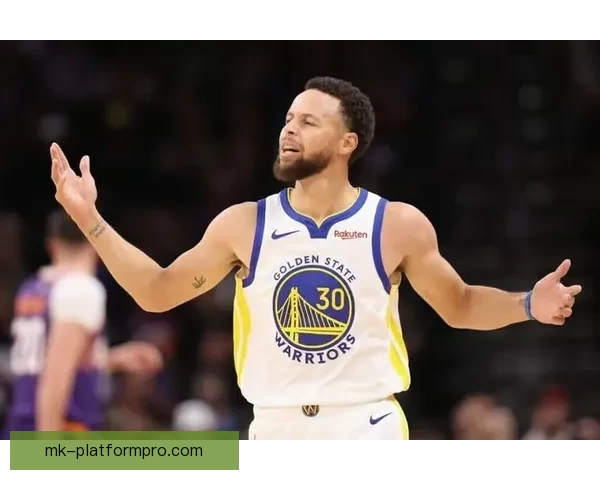 勇士内部讨论是否让库里复出 科尔称萌神可能赛季报销